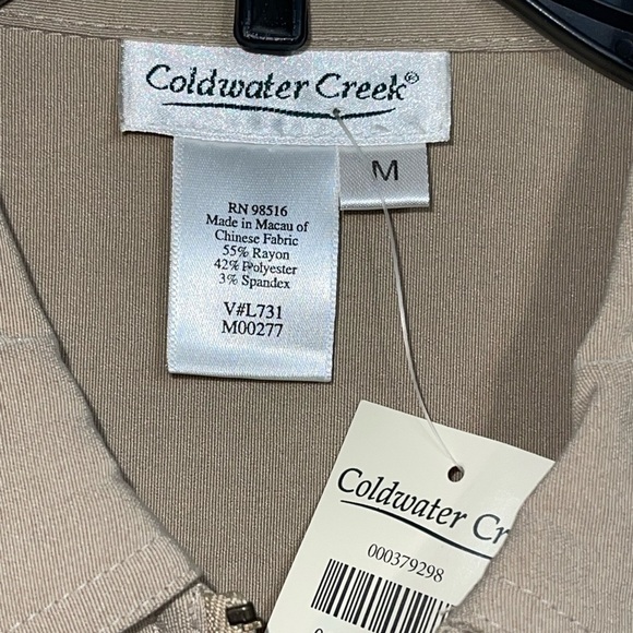 NWT Coldwater Creek embroidered detail zip front vest. Size medium - Picture 8 of 9